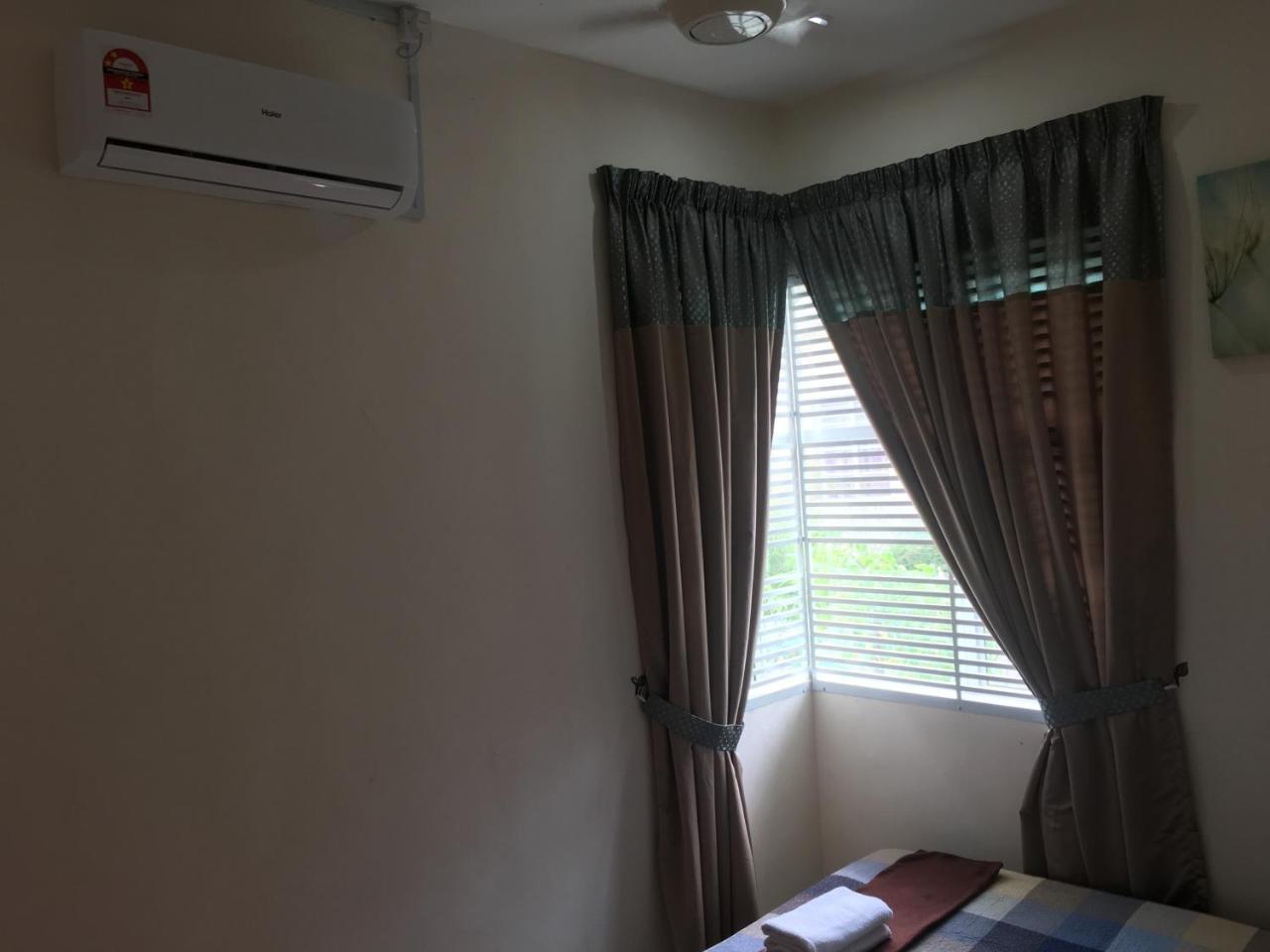 Miker Homestay Seri Iskandar Exterior photo